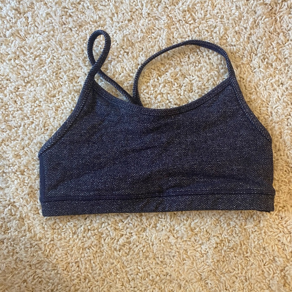 Lululemon sports bra